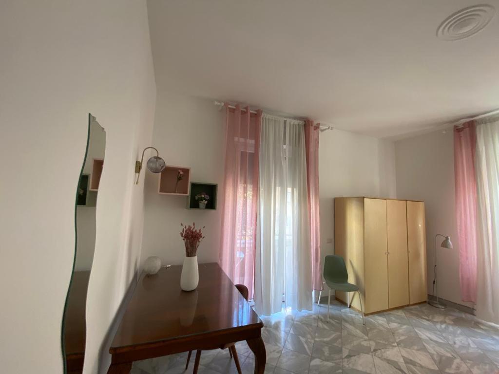 Superior Apt Next Colosseo A/C Wo Fi 3 Bedrooms Roma Eksteriør bilde